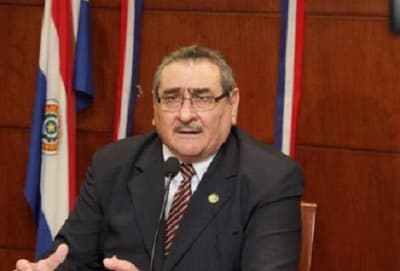 Multan al exministro Antonio Fretes por no presentar su DD.JJ. al dejar el cargo