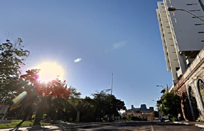 Anuncian lunes con ambiente caluroso y vientos del norte