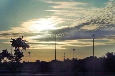 Pronostican domingo caluroso con chaparrones 