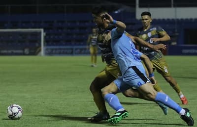 Resistencia y Ameliano igualan en Villa Elisa 