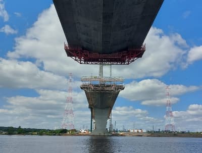 Faltan 102 metros para unir ambas márgenes del puente Héroes del Chaco