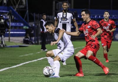 Tacuary golea a Libertad y se abre el campeonato