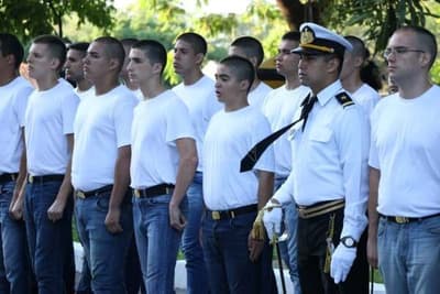 A los jóvenes les falta cuartel, dice Ministro del Interior