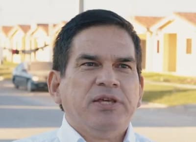 Baruja se hará cargo de la construcción de viviendas, anuncia Peña 