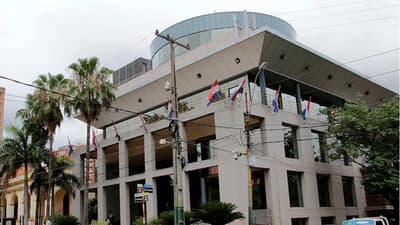 Senado elige a Beto Ovelar para presidir la Cámara Alta