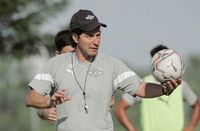 Garnero anuncia demanda contra Olimpia en FIFA y apunta a “borrachitos” 