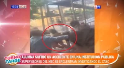 Alumna cae por la escalera del CNC tras gresca