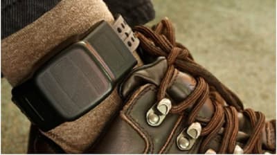 Gobierno promete la utilización de tobilleras electrónicas