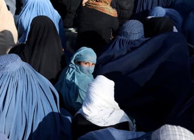 Talibanes reducen condenas por violencia de género