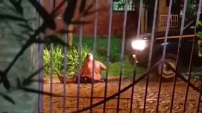 Guardia de seguridad pasó sobre un hombre en Limpio