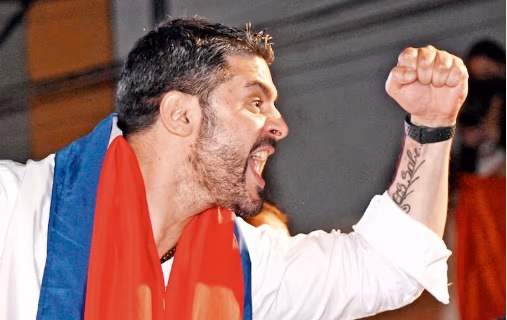 Nenecho calificó a Latorre de “mentiroso, fariseo y ególatra”