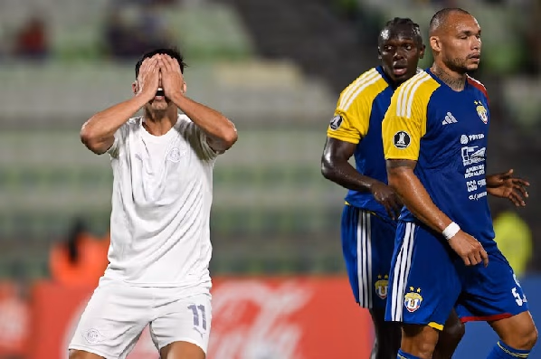 Libertad pierde 3-1 contra Universidad Central en Venezuela