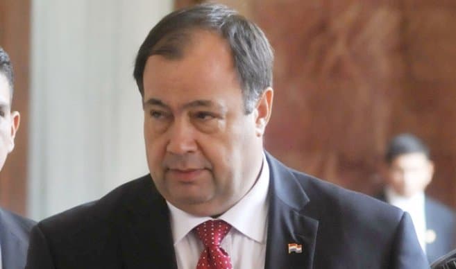 Afara responde por demanda de filiación en su contra