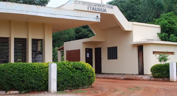 Fuga en centro educativo de Itauguá: un detenido y tres prófugos