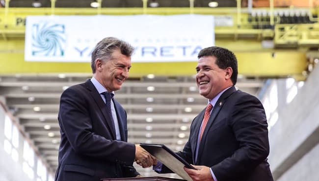 ¡Voz de alarma! Líderes de derecha denuncian deterioro democrático