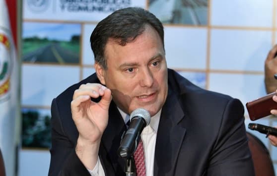 Fiscalía acusa a exministro y otros por caso metrobús