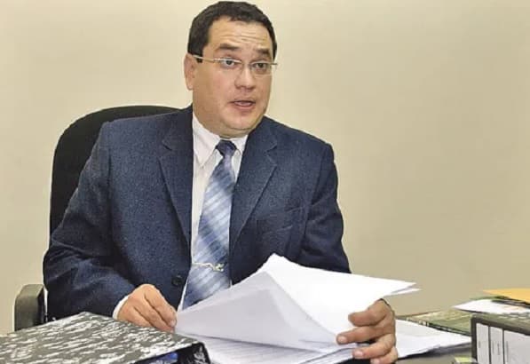 Exministro de Niñez deberá cumplir condena por corrupción