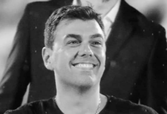 Trovato festeja, bloquea respuestas y le piden que pague la deuda 