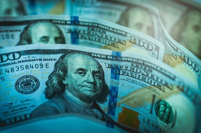 Proyectan que dólar podría llegar a G. 7.700 a fin de año