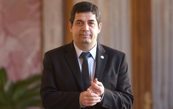 Velázquez dice que no se mete en temas aduaneros porque es “jodido”