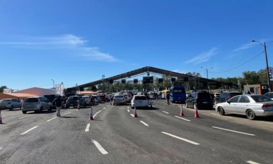 Ritmo tranquilo pero incesante para vacunación en el megavacunatorio