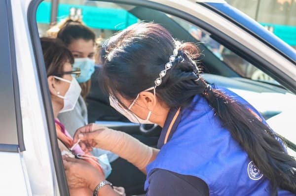 Este martes continúa aplicación de segunda dosis de AstraZeneca en capital