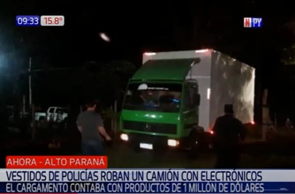 Hombres con uniforme policial roban carga por valor de USD 1 millón