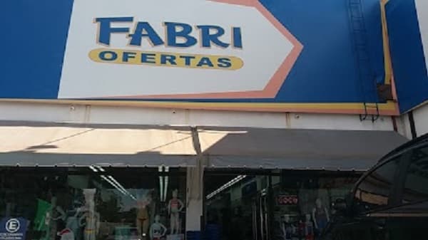 Delincuentes ingresan a local de Fabri, pero dejan tirada la caja fuerte