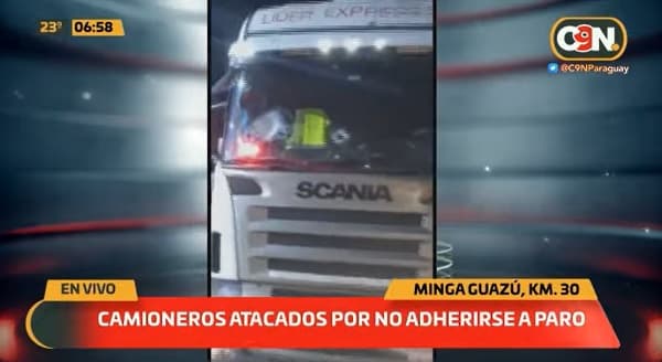 Apedrean a camioneros que no están en paro