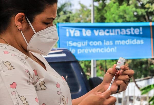 Covid-19: Vacuna bivalente se puede recibir sin vacunación previa