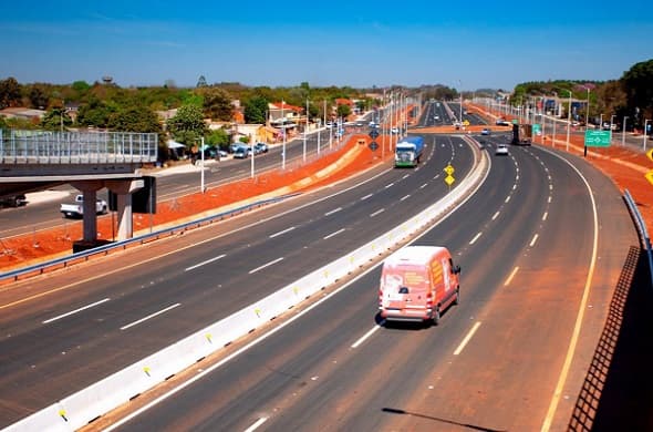 Abdo publica fotos de Caaguazú luego de afirmar que “parece Miami”