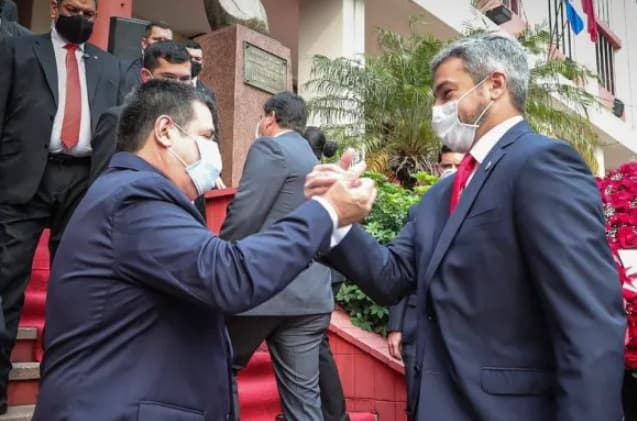 “Va a ser una lucha del dinero contra el coloradismo”, dice Abdo