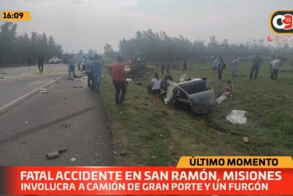 Dos fallecidos en choque de camiones en Misiones