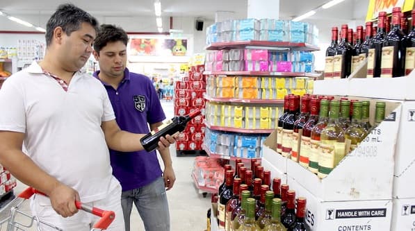 Venta de bebidas alcohólicas está prohibida hasta la medianoche, aclaran