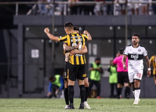Guaraní vence a domicilio a Olimpia