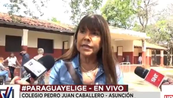 Diputada denuncia venta de cédulas en colegio de Asunción