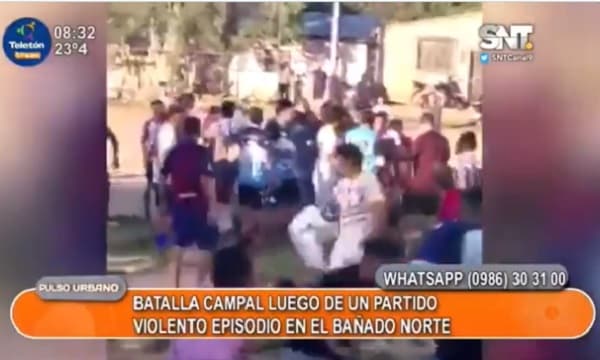 Partido de fútbol acaba en batalla campal en el Bañado