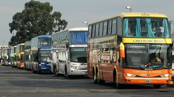 Argentina anuncia la habilitación de la circulación de buses de larga distancia