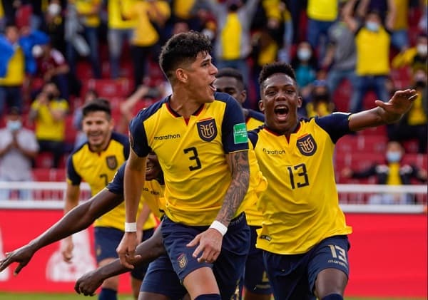 Ecuador supera por la mínima a Venezuela