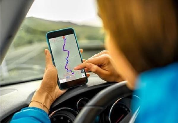 Imputan a mujer por instalar un GPS al vehículo de su exmarido