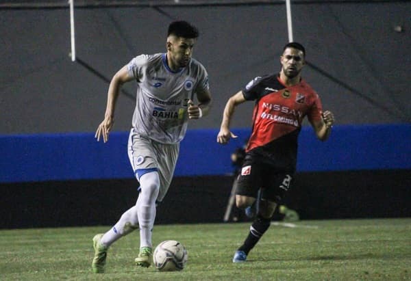 12 de Octubre asesta duro golpe a River