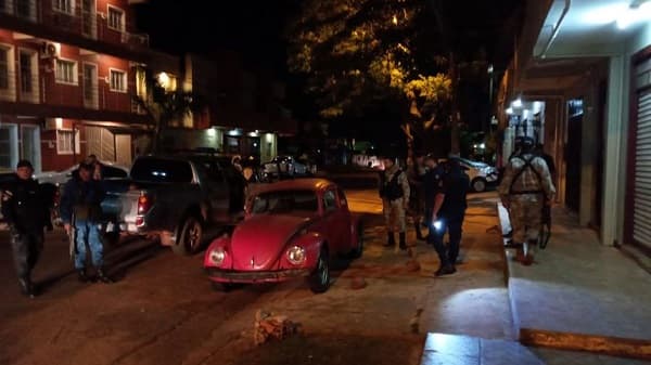 Delincuentes y policías protagonizan tiroteo tras intento de robo en Pedro Juan