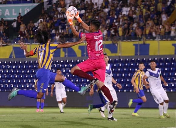 Drama de Luqueño se vivirá en el Defensores