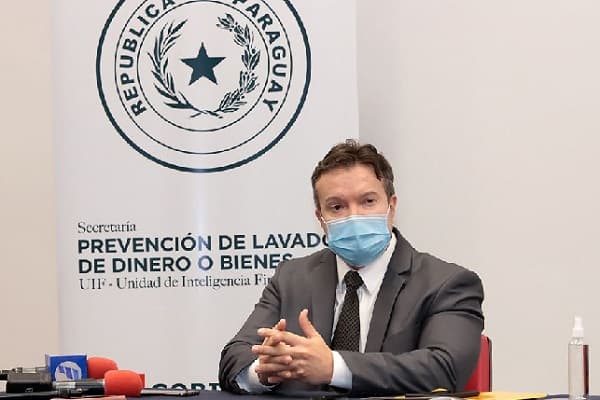 Seprelad no obliga a presentar documentos a clientes, asegura Arregui