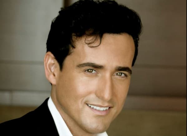 Cantante de Il Divo muere a los 53 años