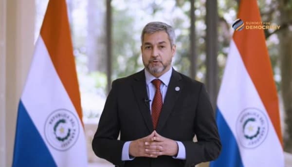 Abdo niega haber sufrido “plantazo” de Bolsonaro