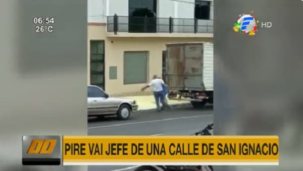 Roce genera fuerte cruce y hasta patadas entre conductores