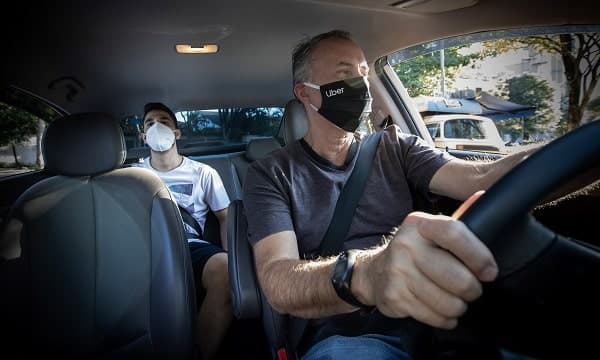 Plataforma de viaje emite recomendaciones para moverse durante las fiestas