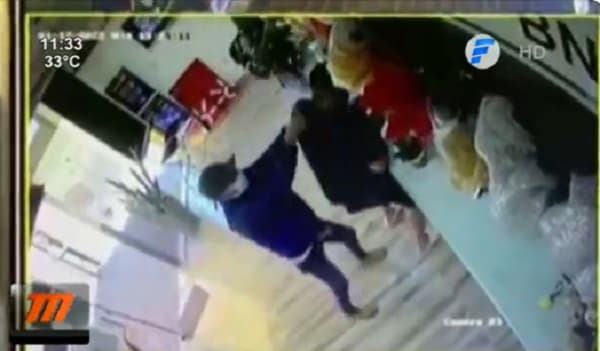 Delincuentes perpetran violento asalto en Encarnación