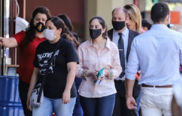 Variante Ómicron contagiará al 80% de la población, estiman